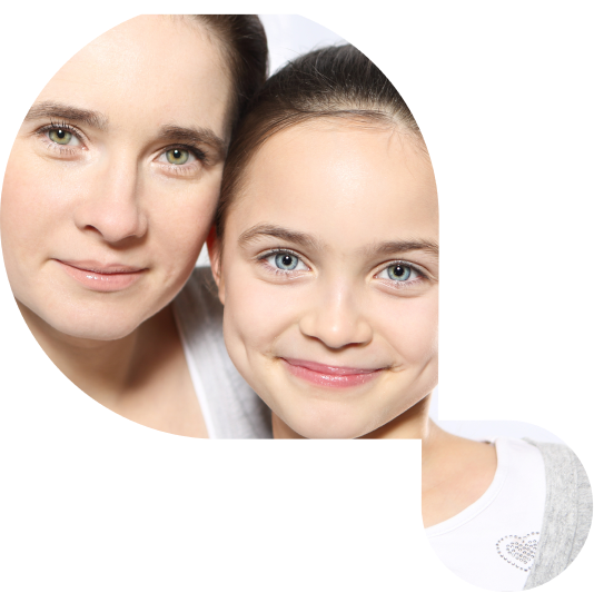 Rodzina używająca aplikacji Affikids